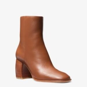 MICHAEL Michael Kors Maude Leather Boot - Size 9.5